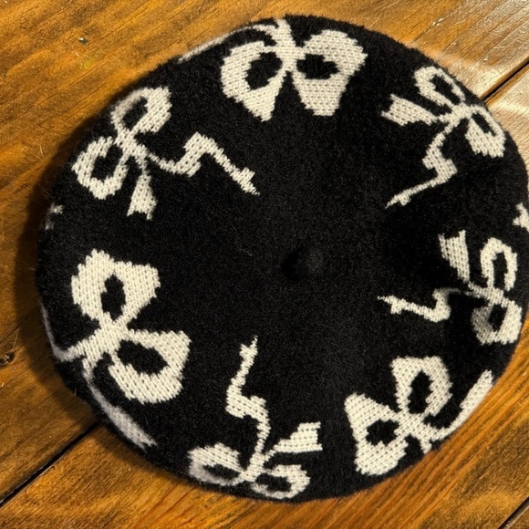 NWT Anthropologie Black & White Maeve Icon Beret - One Size Adjustable - Picture 1 of 7